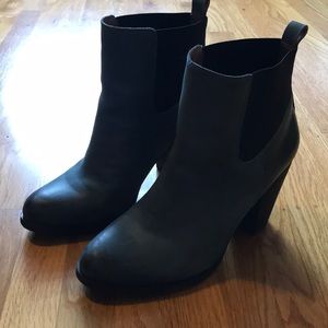 Lucky brand green booties